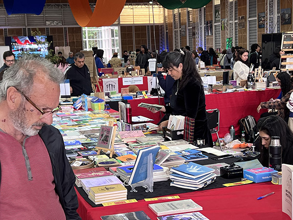 33ª Feria del Libro de Valdivia: “Pasión de leer” celebra los 80 años del Nobel de Gabriela Mistral
