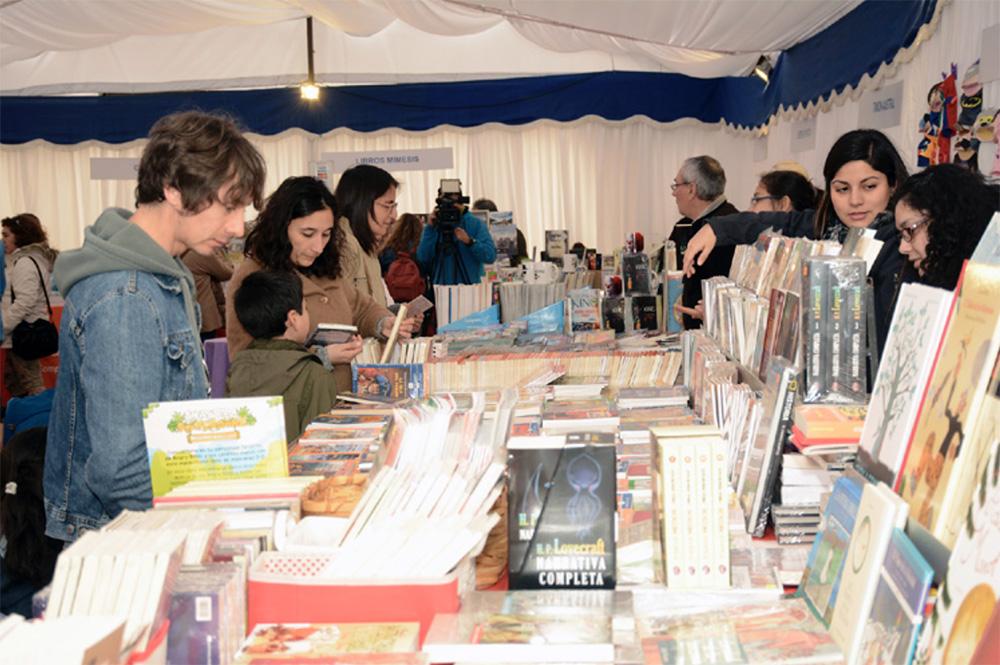 La literatura florece en la 32° Feria del Libro de Valdivia